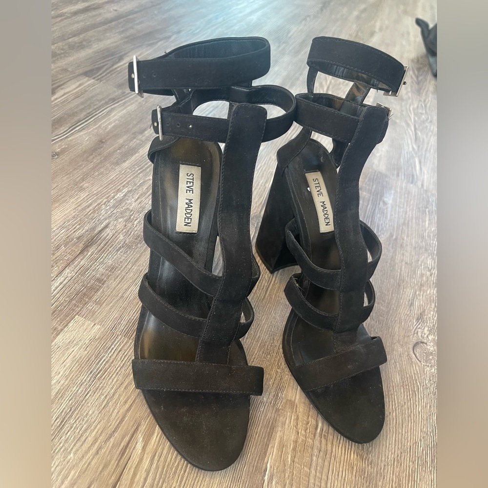 Steve Madden black strappy heels (9.5)